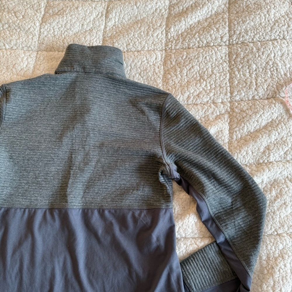Adidas Women's Climalite 1/2 Zip Fleece Striped Pullover - Onyx Silver / M - Picture 11 of 11